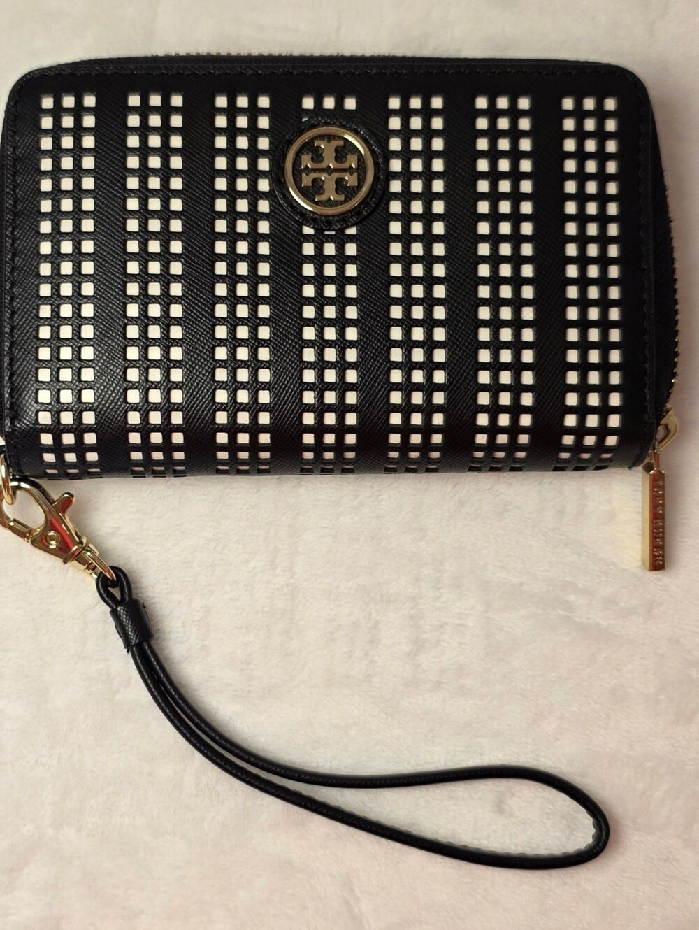 Tory Burch Continental Wristlet Wallet Black White Perforated Zip Around